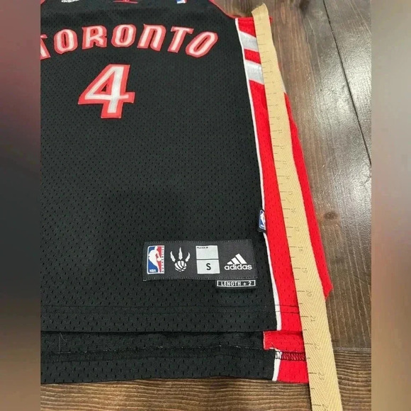 Chris Bosh Toronto Raptors NBA Jersey - Picture 11 of 11